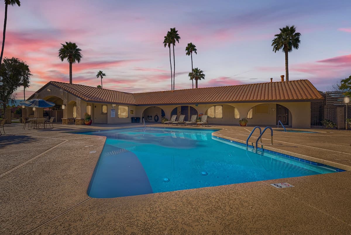 Virtual twilight after result on exterior home image